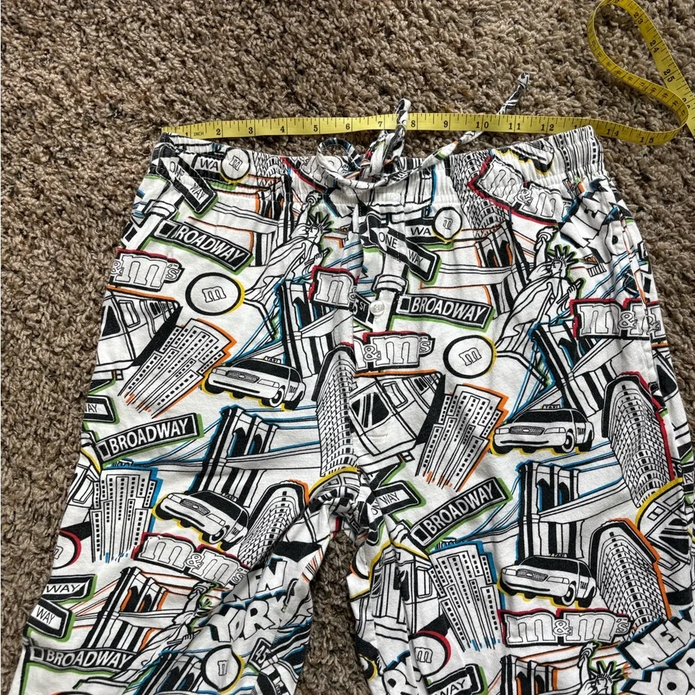 M&M World NYC Broadway Drawstring Pants Sz Small - Picture 4 of 4